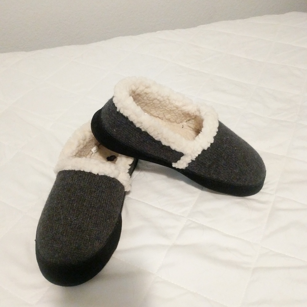 Ladies' Acorn slippers